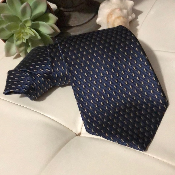 Dockers Navy Silk Tie-EUC - Picture 2 of 9